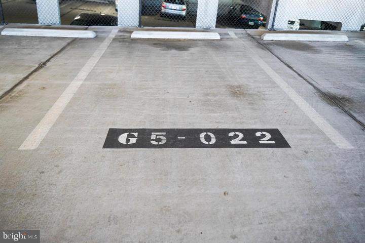 HALSTEAD AT THE METRO - Residential