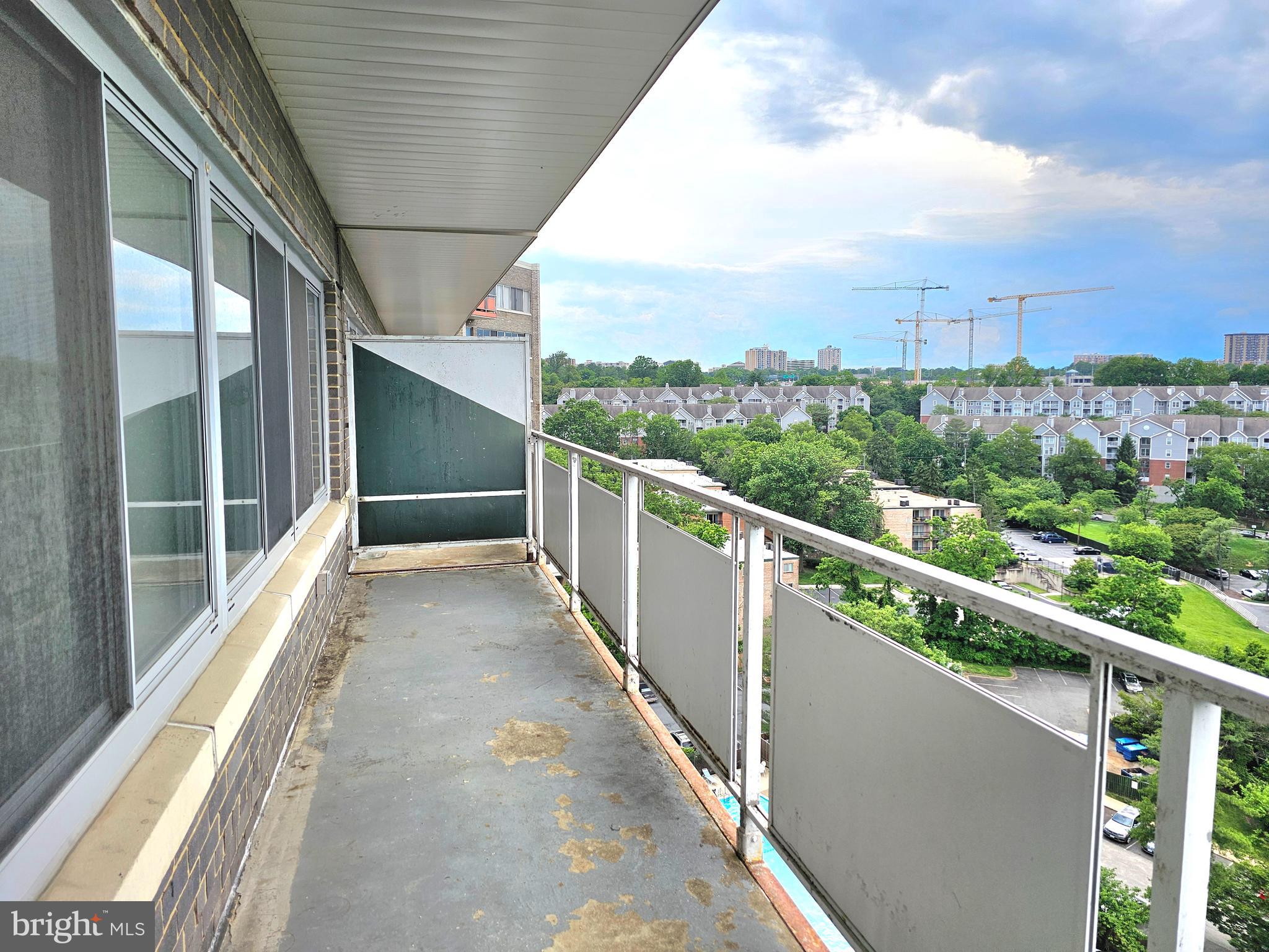 PAVILION ON THE PARK - Residential Lease