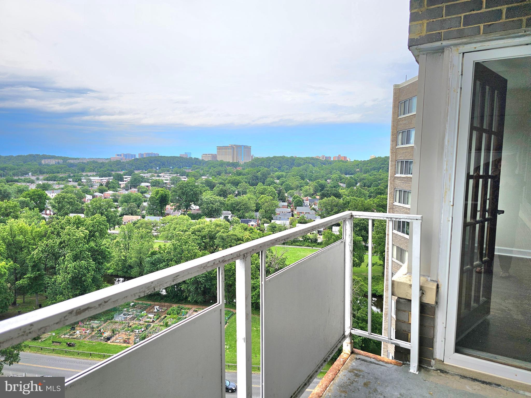 PAVILION ON THE PARK - Residential Lease