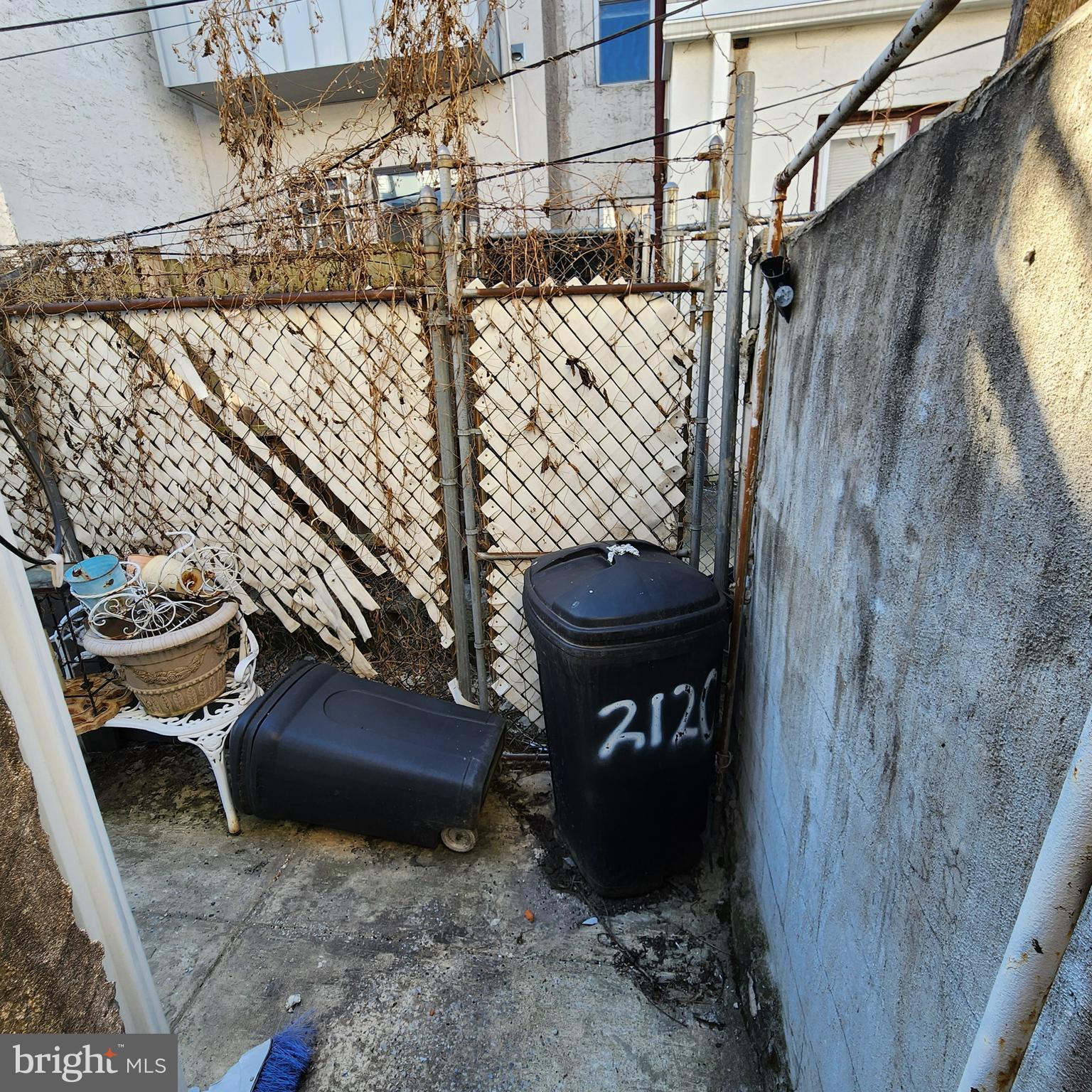 POINT BREEZE - Residential