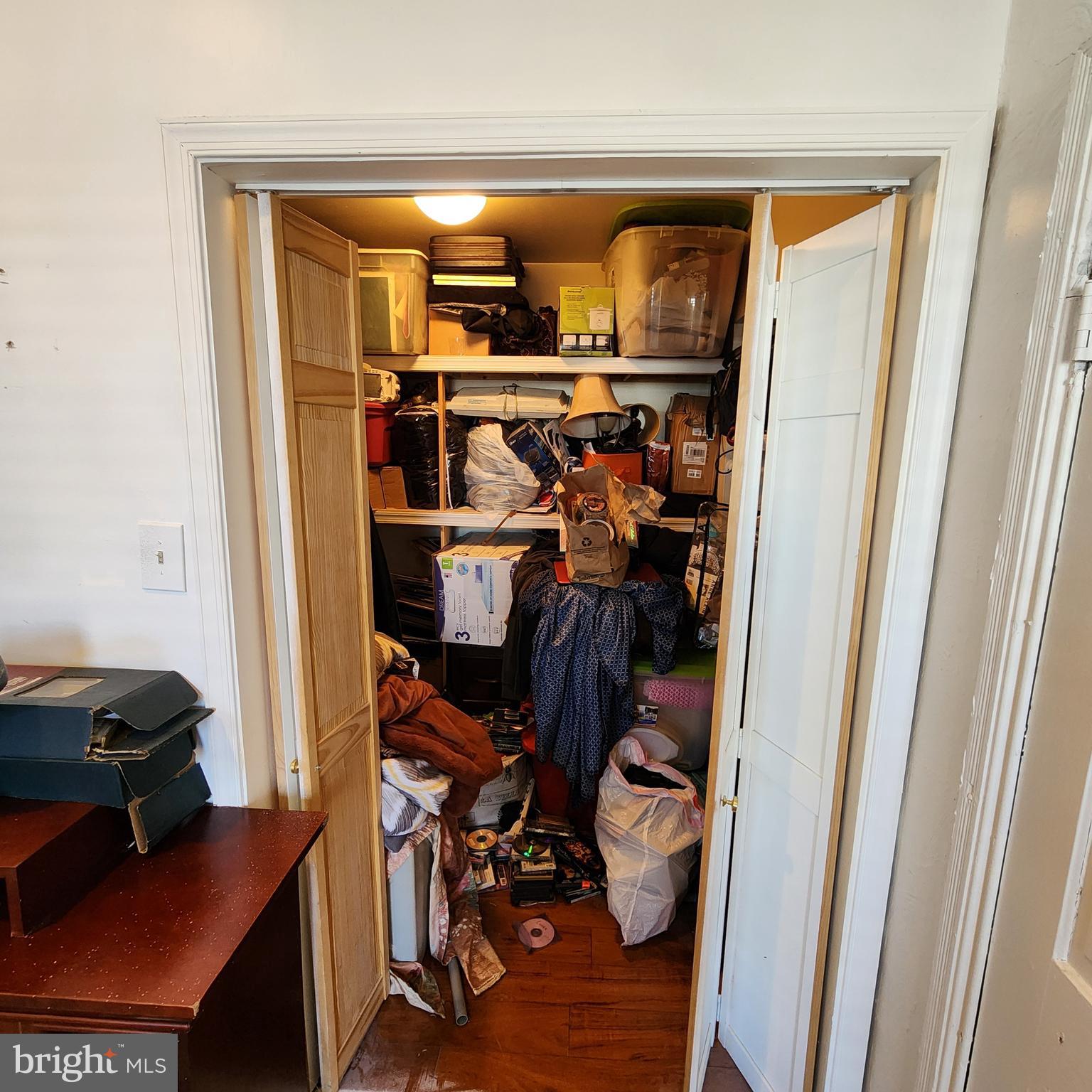 POINT BREEZE - Residential