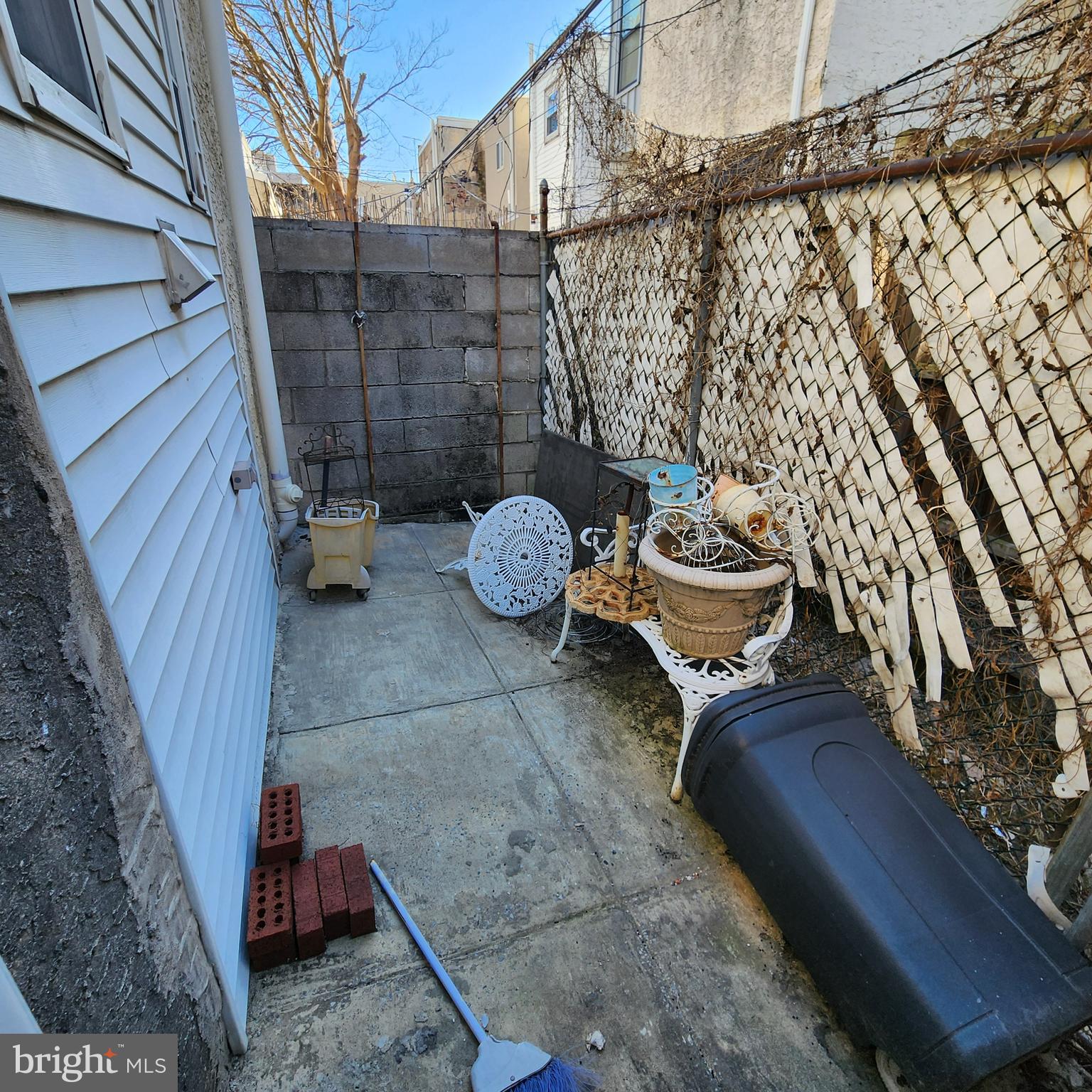 POINT BREEZE - Residential