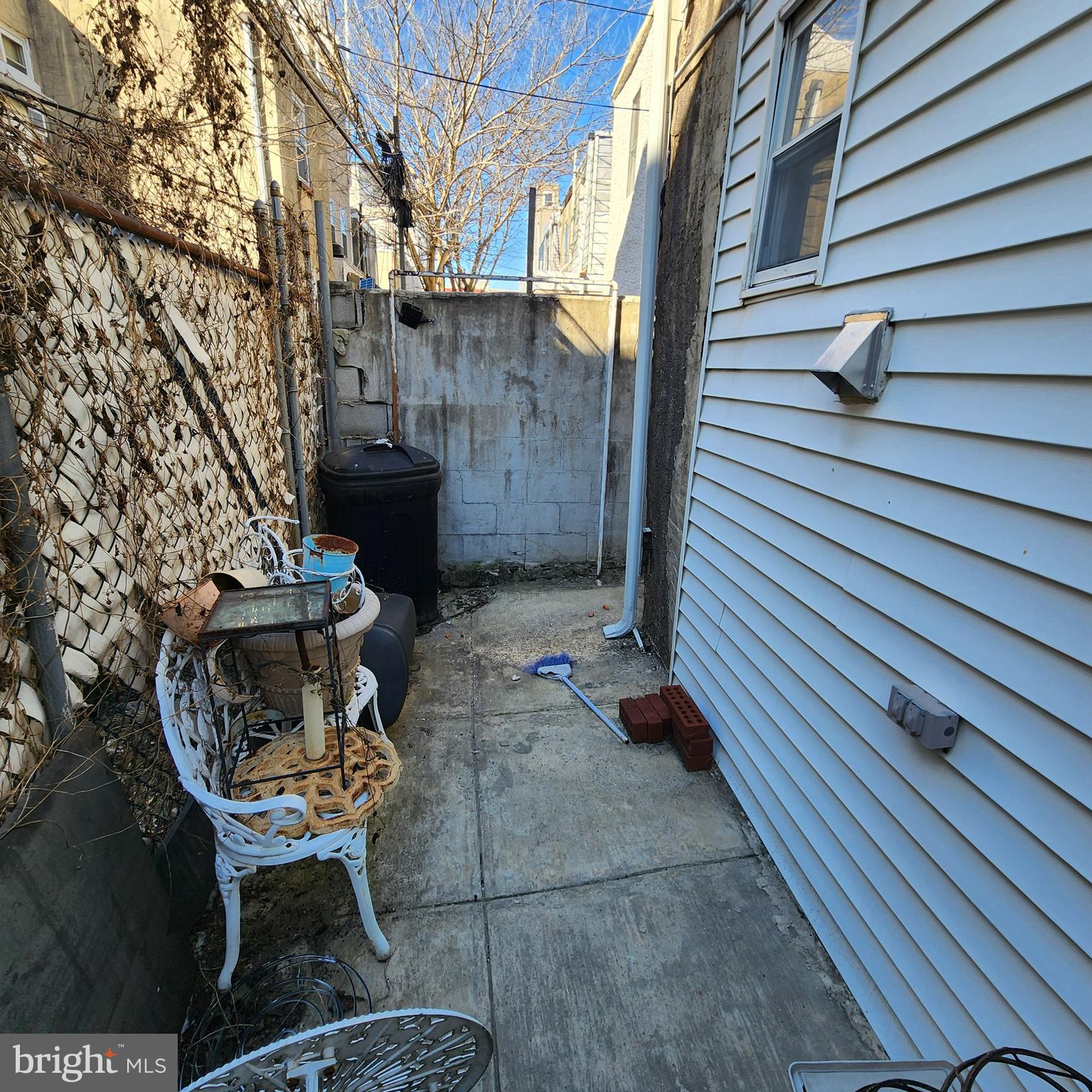 POINT BREEZE - Residential