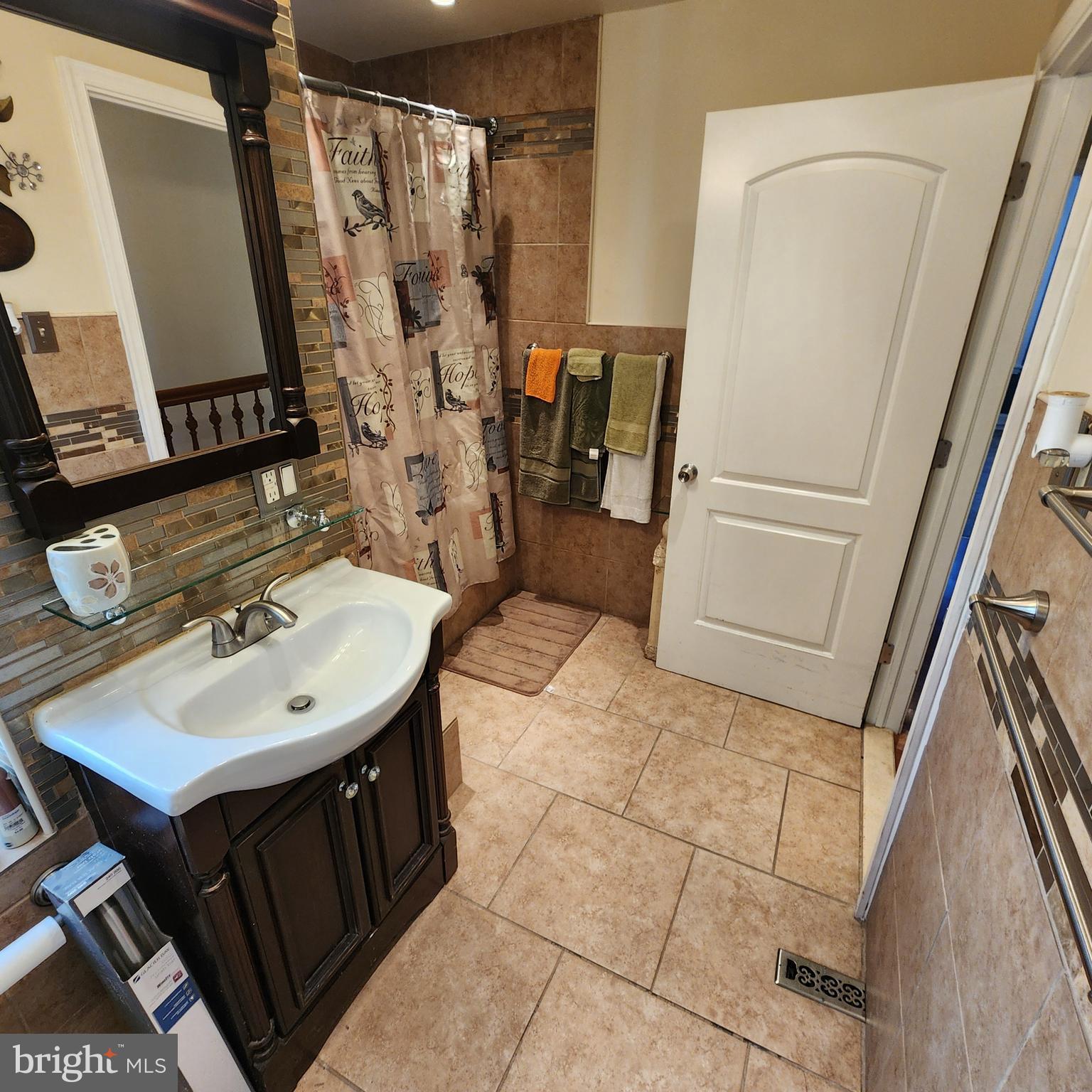 POINT BREEZE - Residential