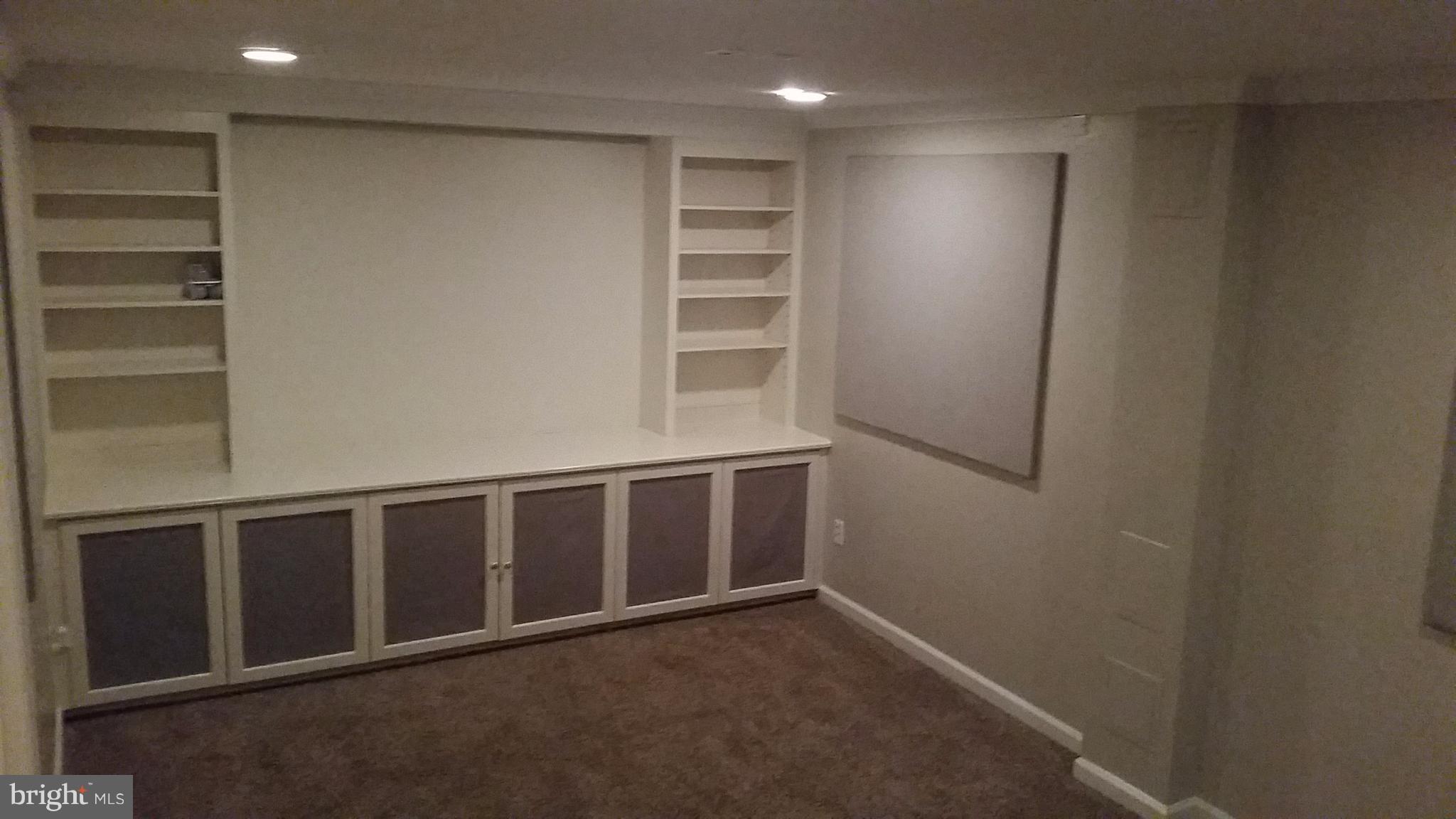 COUNTRYSIDE - Residential