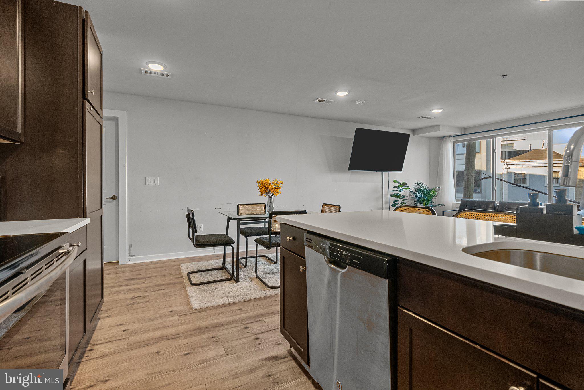 FRANCISVILLE - Residential