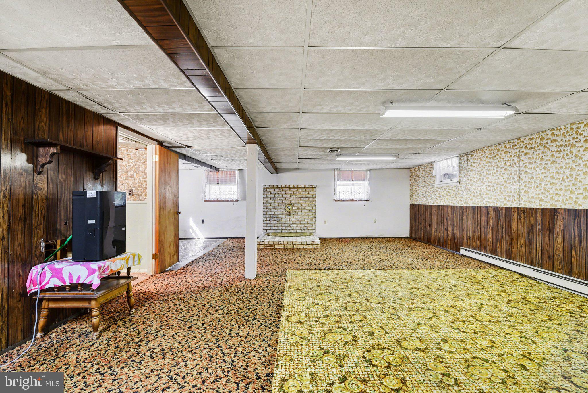 CLIFTON HEIGHTS - Residential