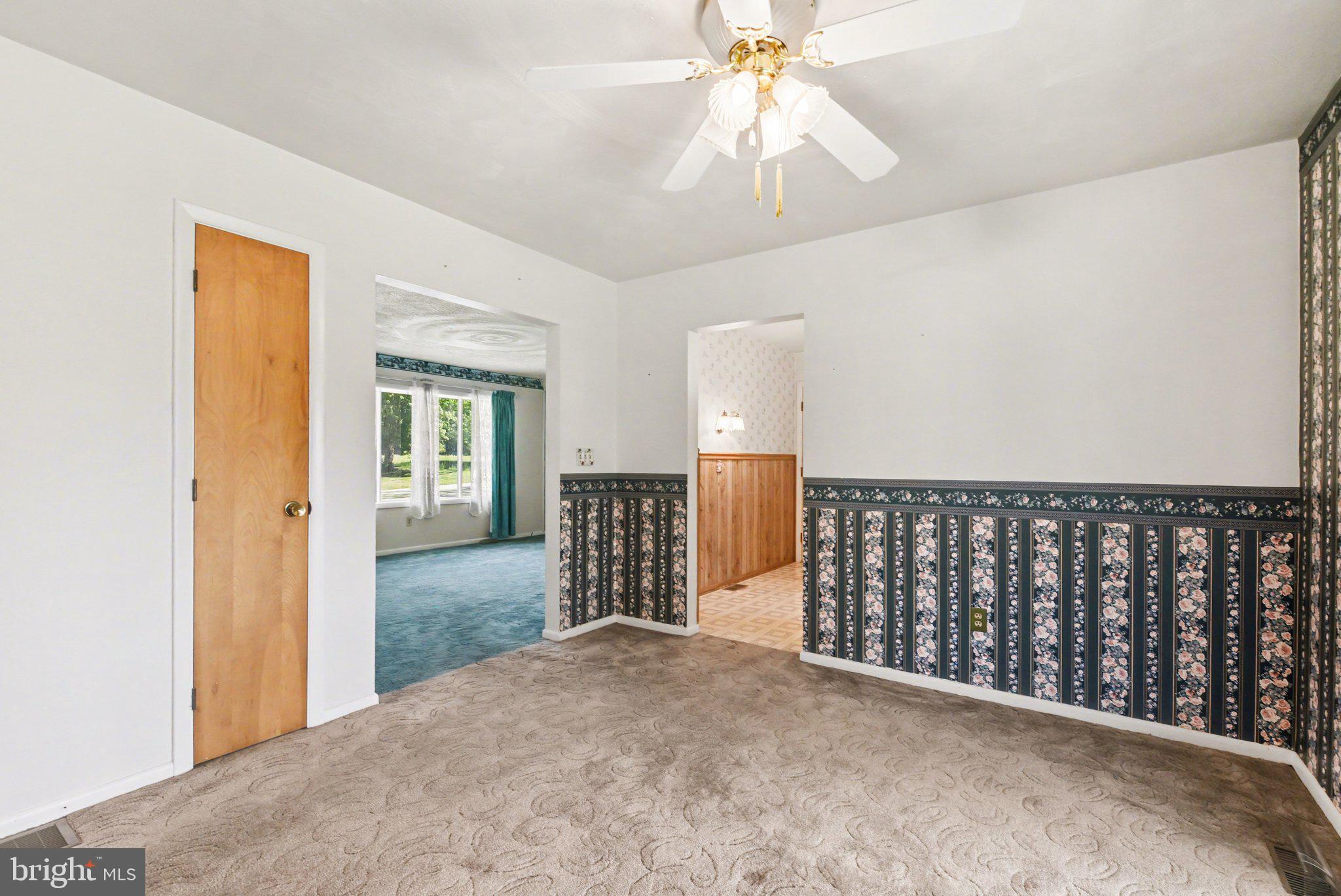CLIFTON HEIGHTS - Residential