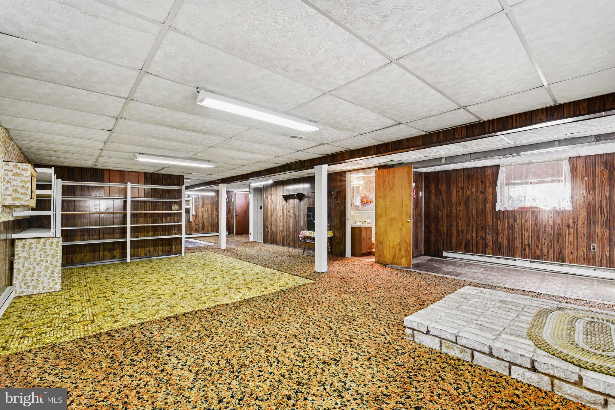 CLIFTON HEIGHTS - Residential