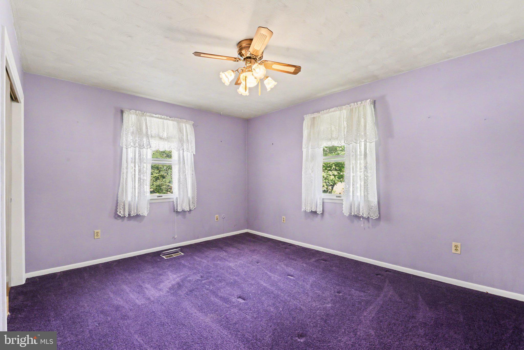 CLIFTON HEIGHTS - Residential