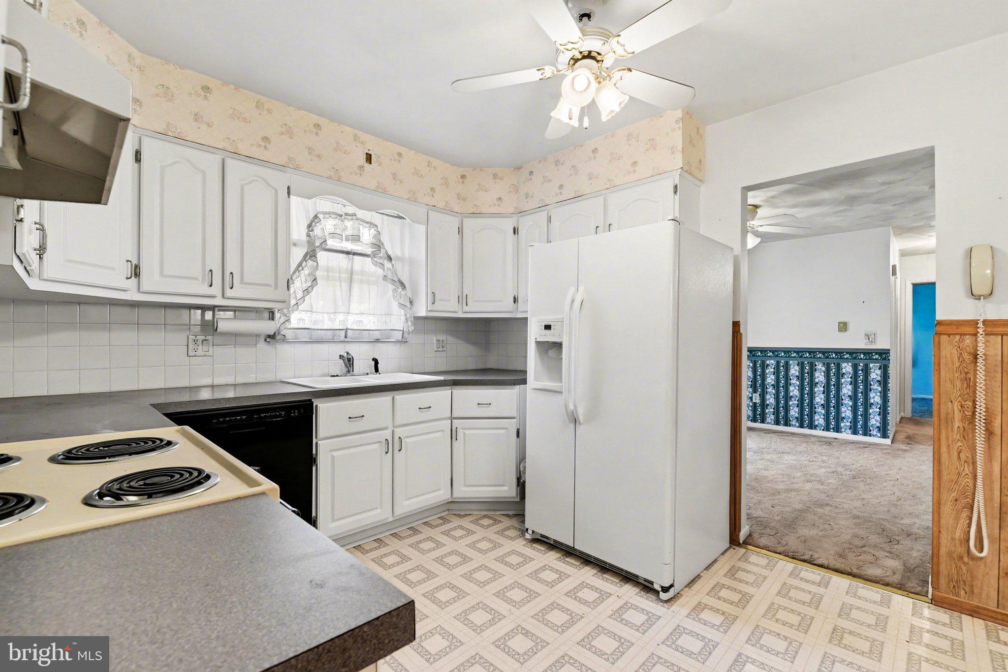 CLIFTON HEIGHTS - Residential