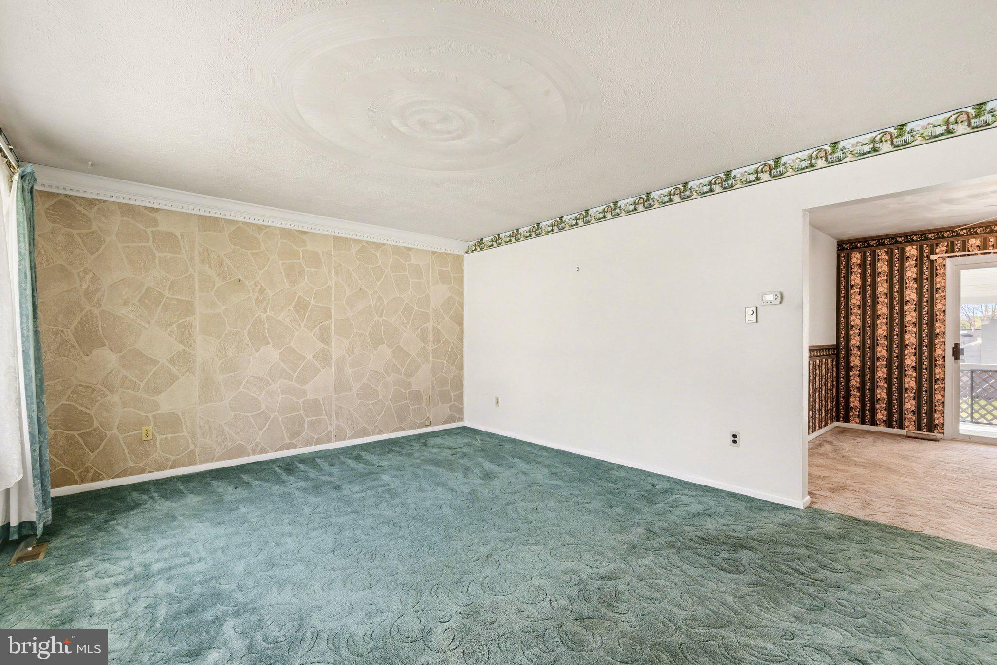 CLIFTON HEIGHTS - Residential