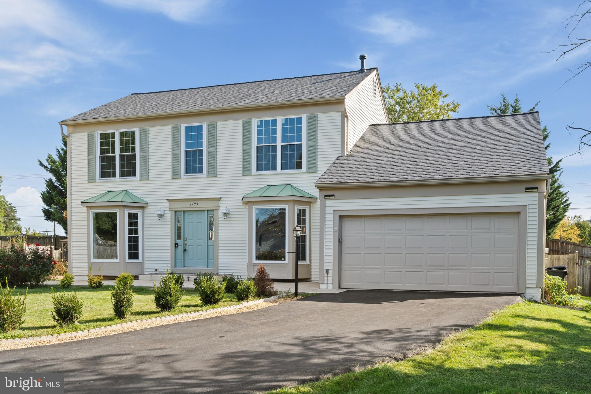 2795 MAPLE RIDGE DRIVE
