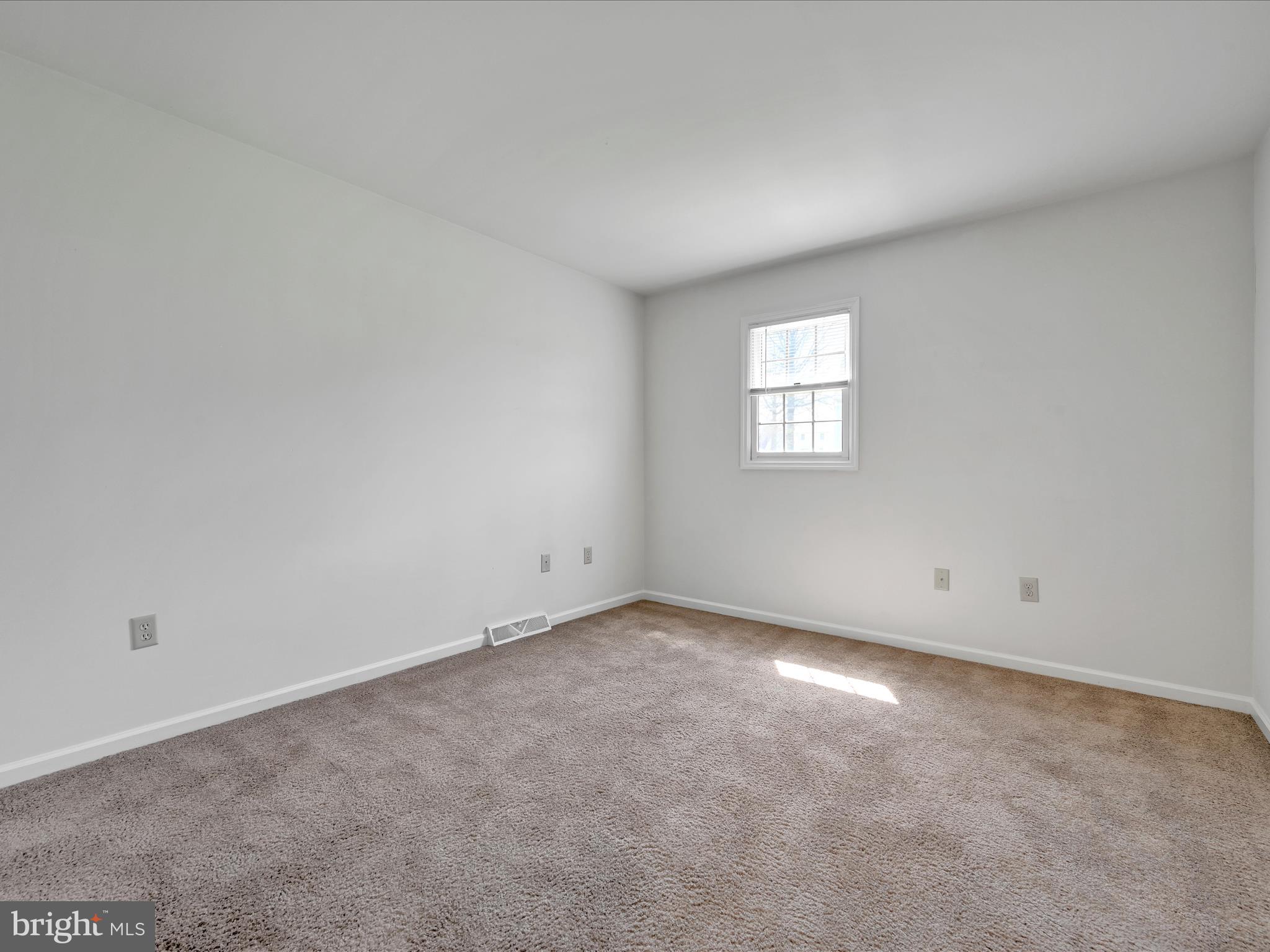 OAK HILLS - Residential