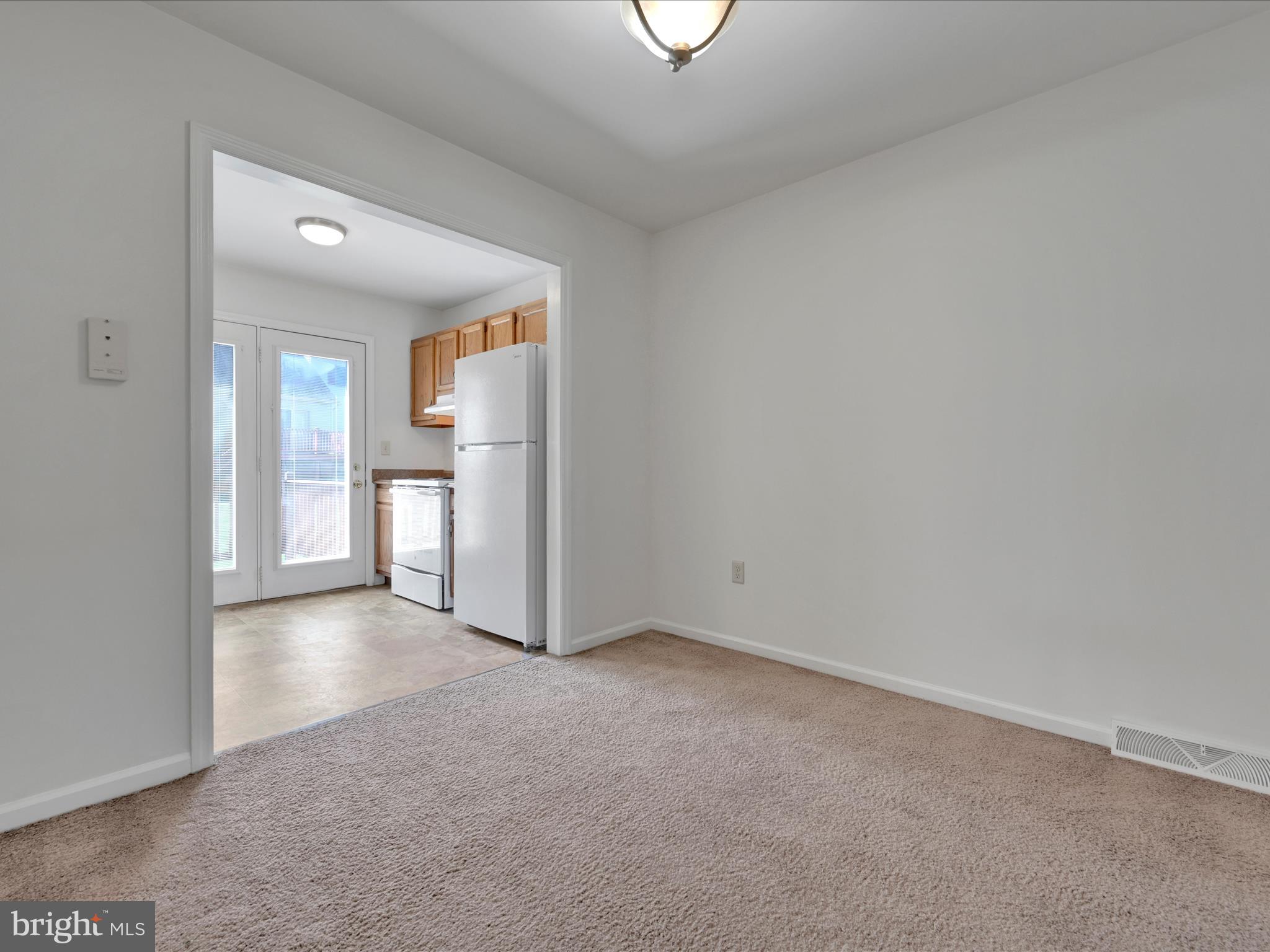 2094 WALNUT STREET