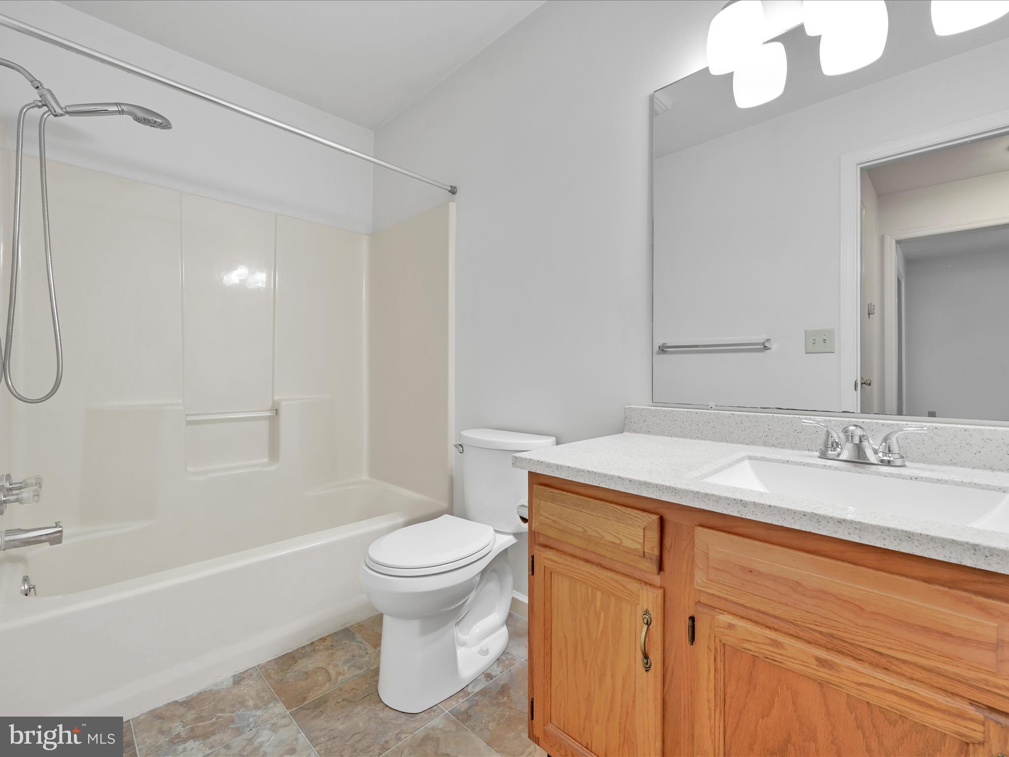 OAK HILLS - Residential