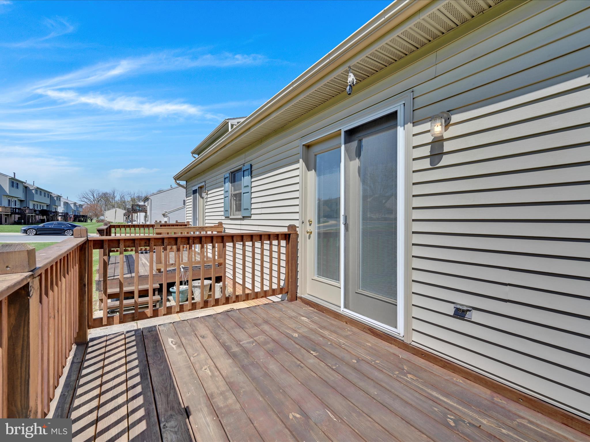 OAK HILLS - Residential