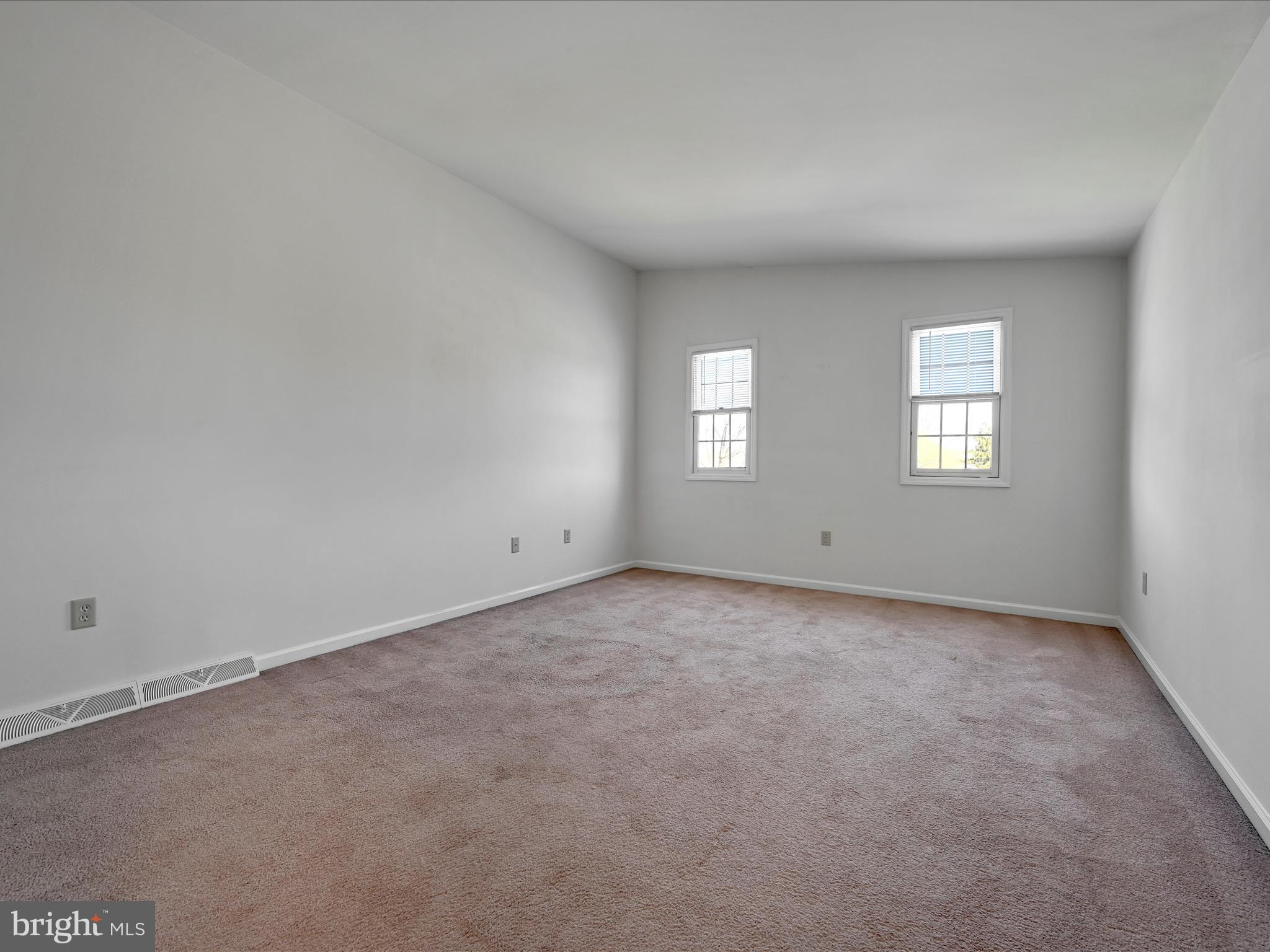 OAK HILLS - Residential