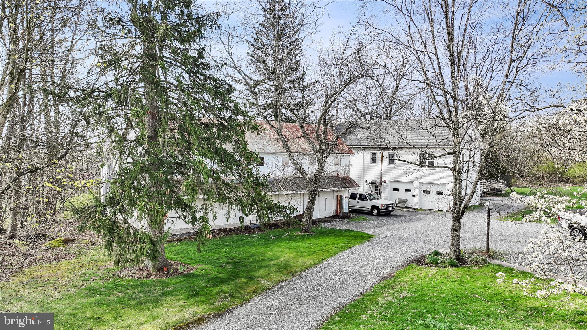 285 MOUNTVILLE DRIVE
