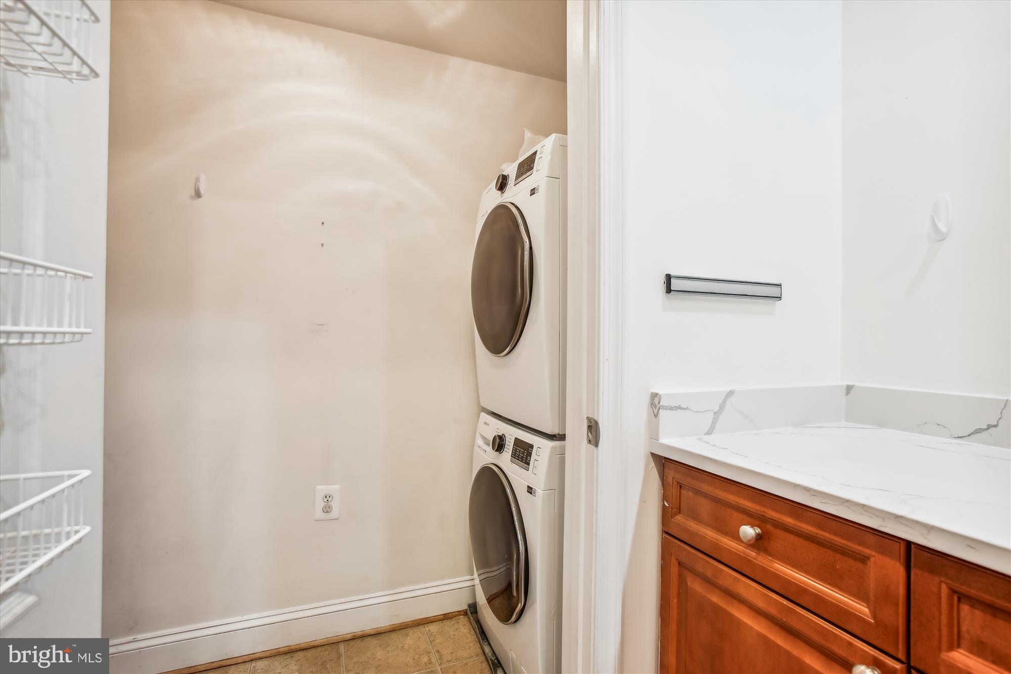 THE PRESCOTT - Residential Lease