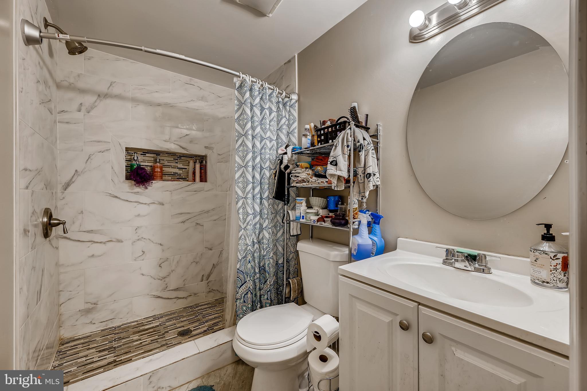 MILTON MONTFORD - Residential