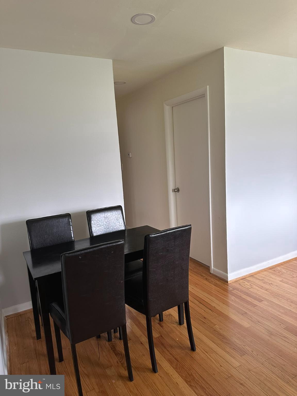 CATONSVILLE MANOR - Residential