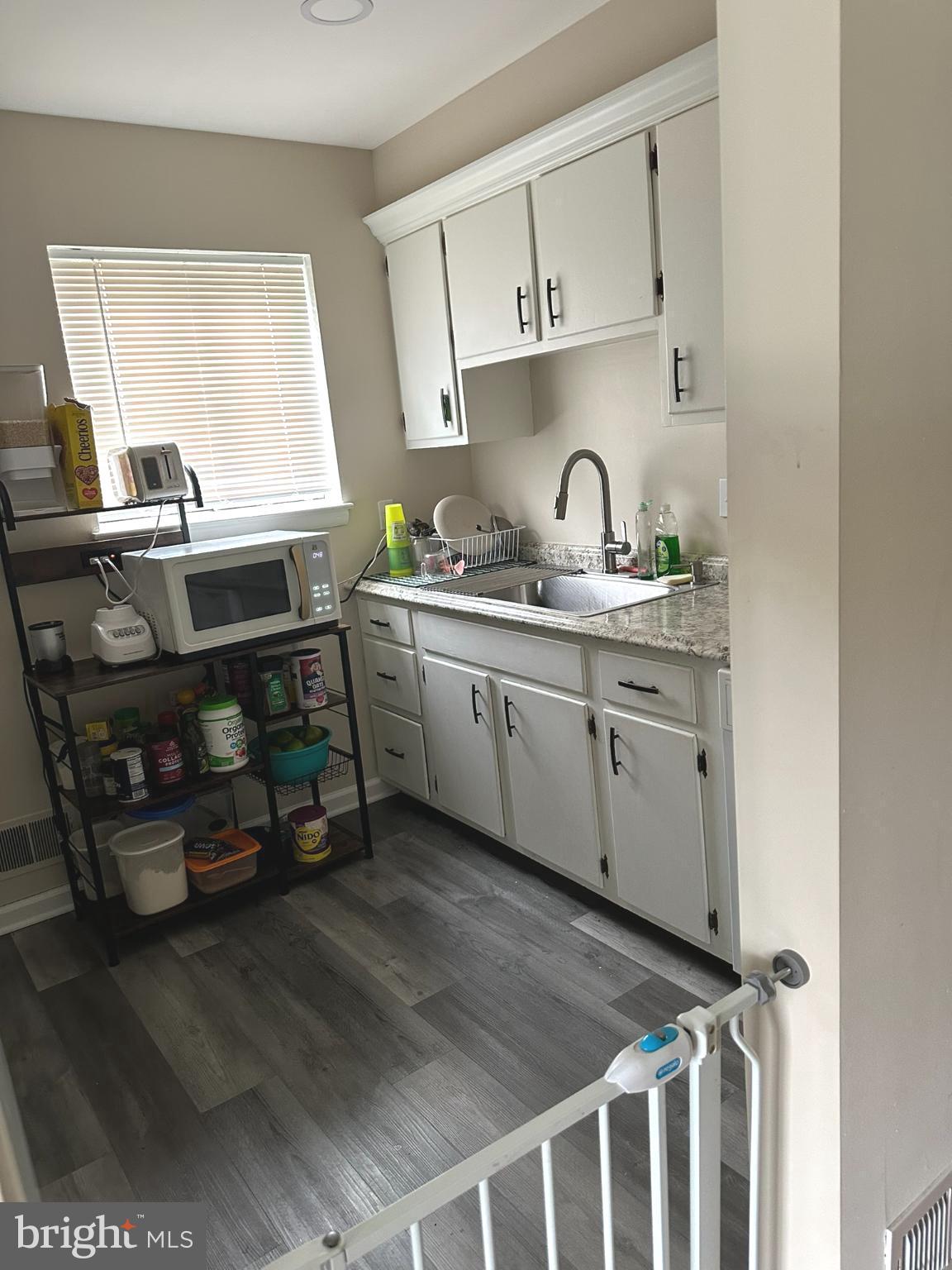 CATONSVILLE MANOR - Residential