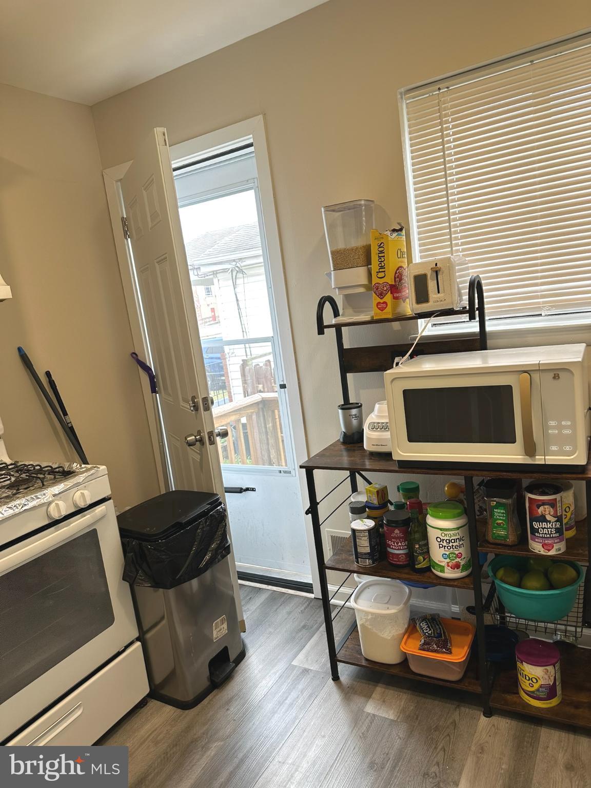 CATONSVILLE MANOR - Residential