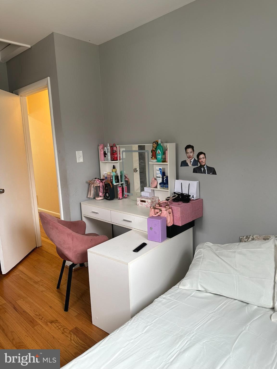 CATONSVILLE MANOR - Residential