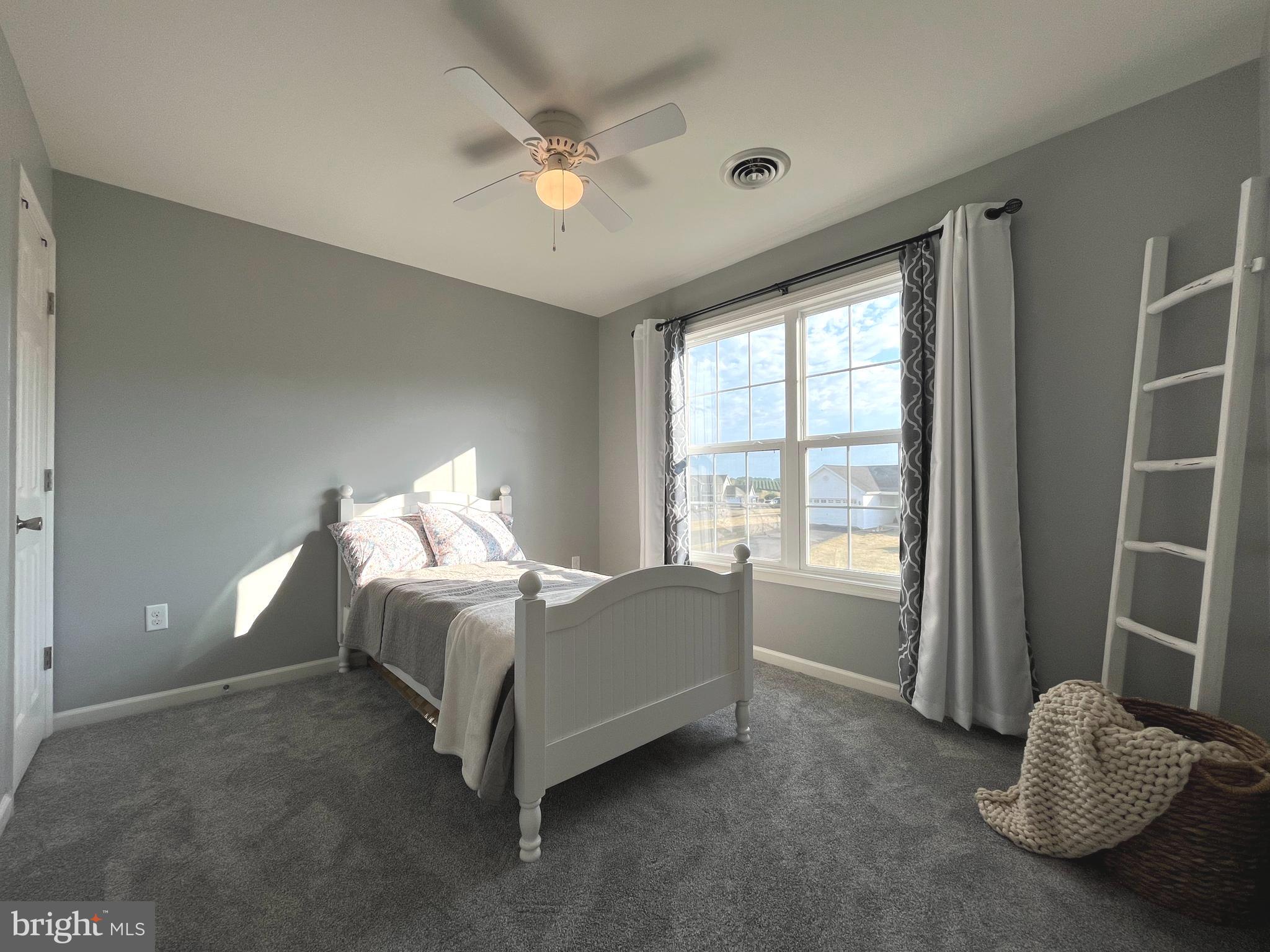 PEBBLE RIDGE - Residential