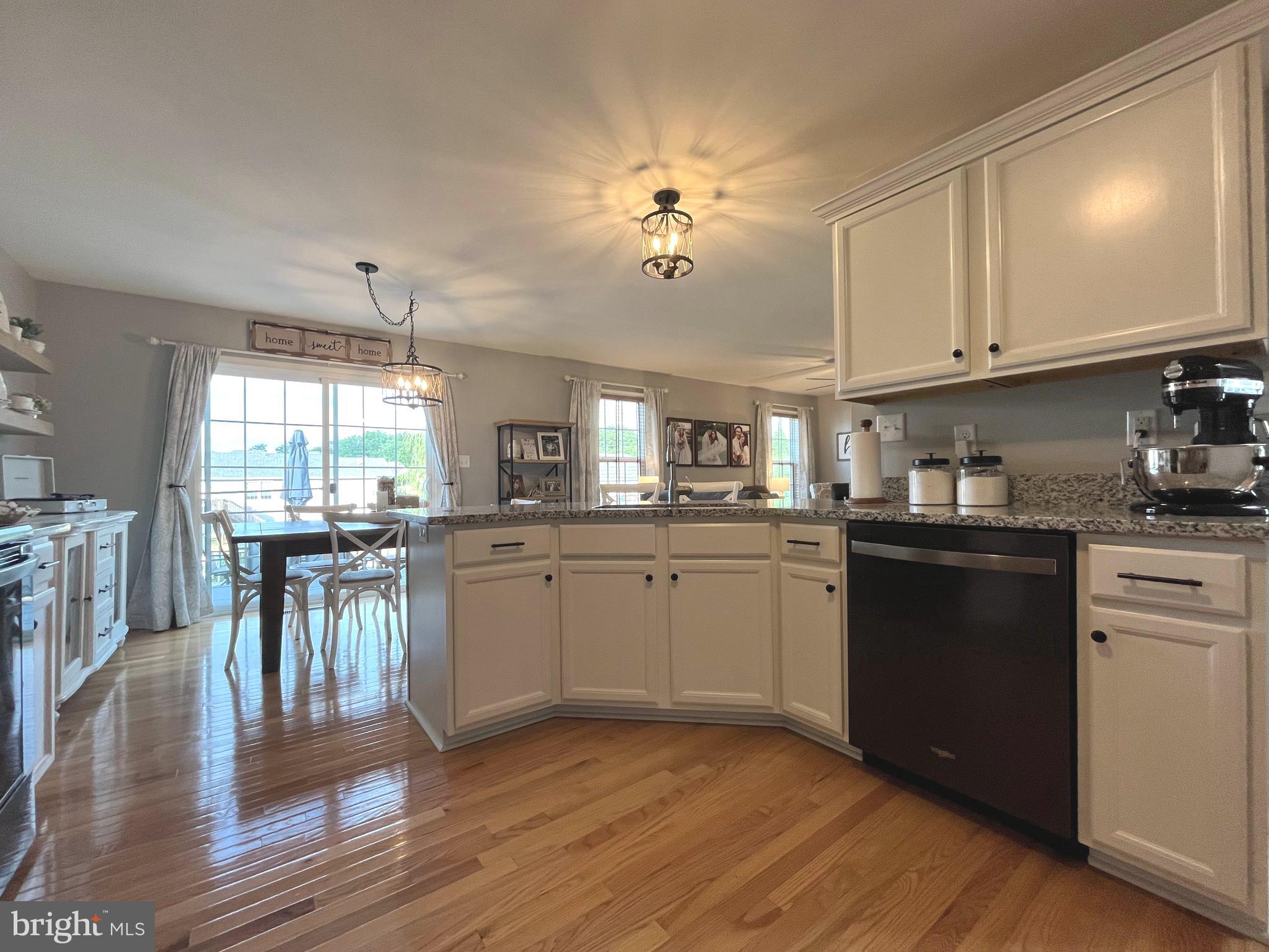 PEBBLE RIDGE - Residential