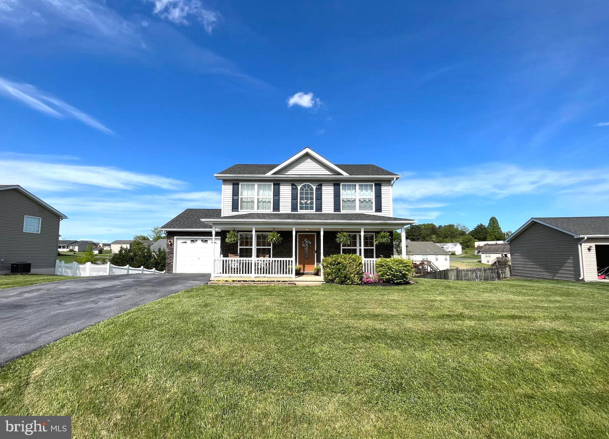 PEBBLE RIDGE - Residential