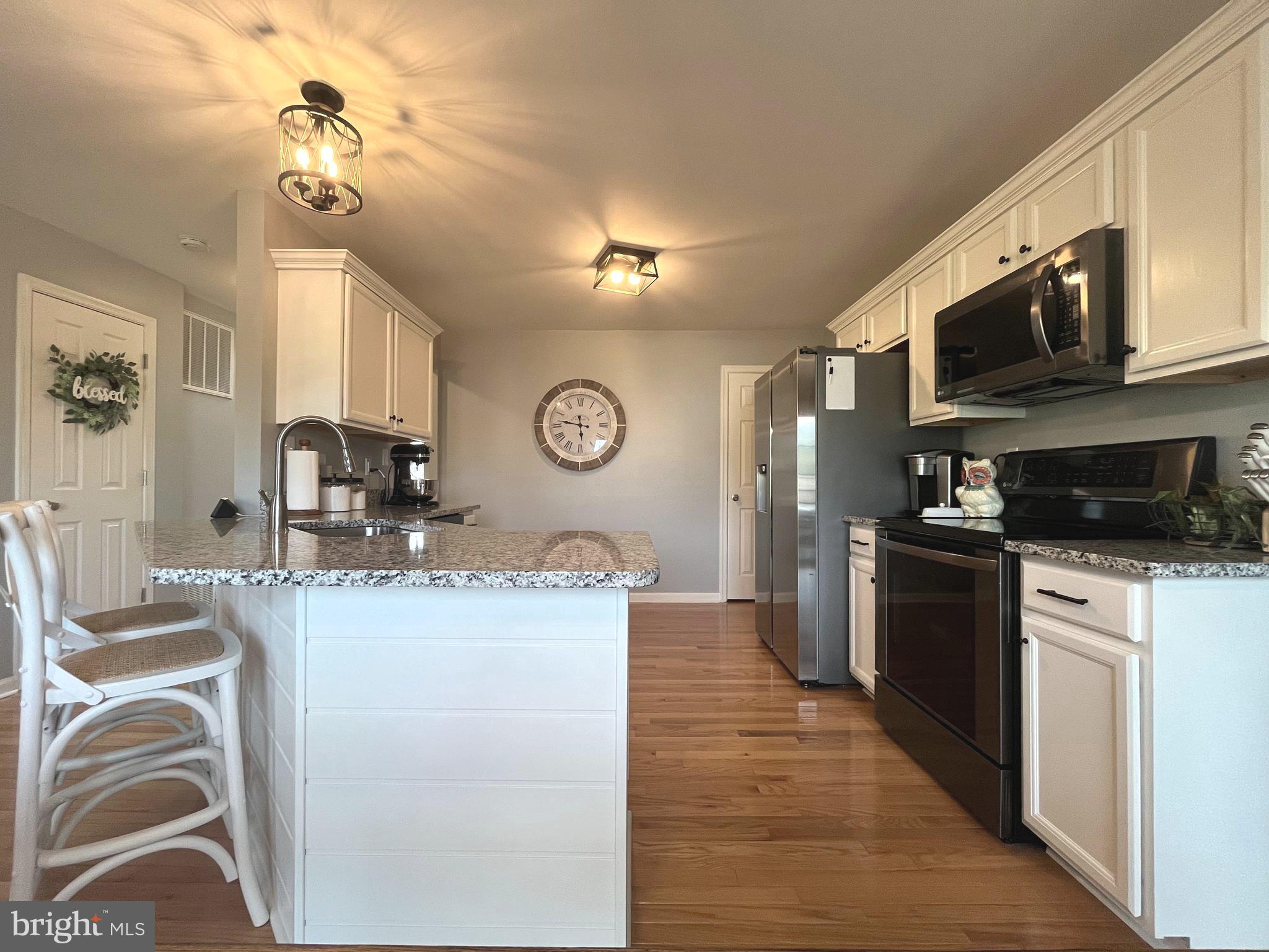 PEBBLE RIDGE - Residential