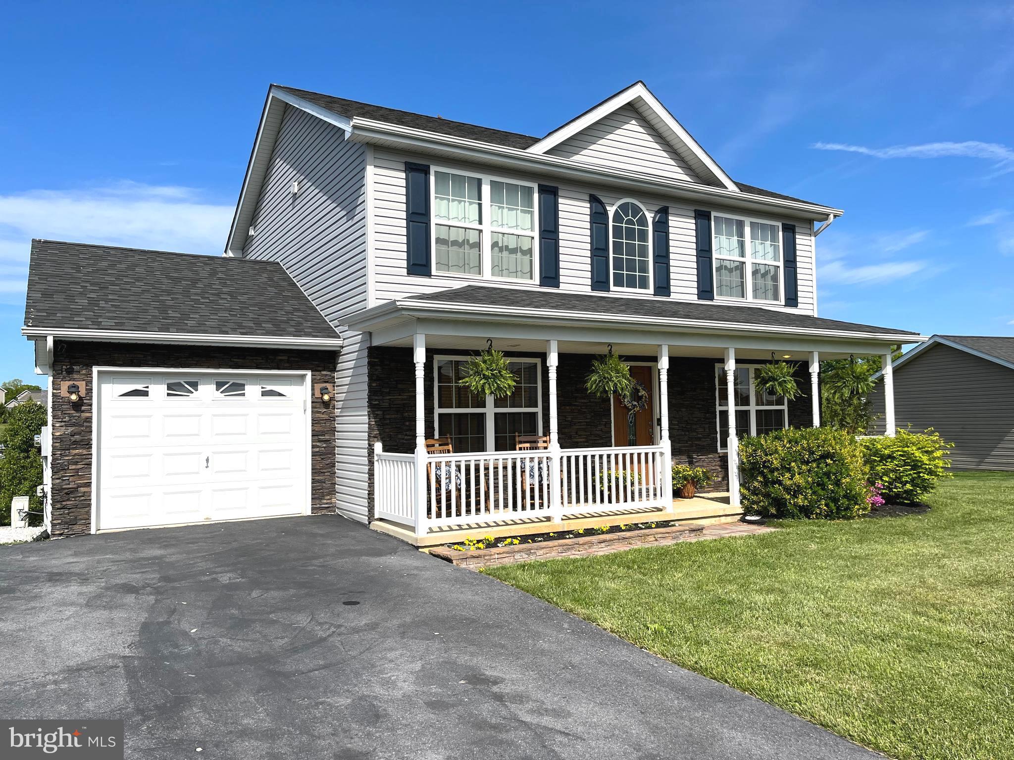 PEBBLE RIDGE - Residential