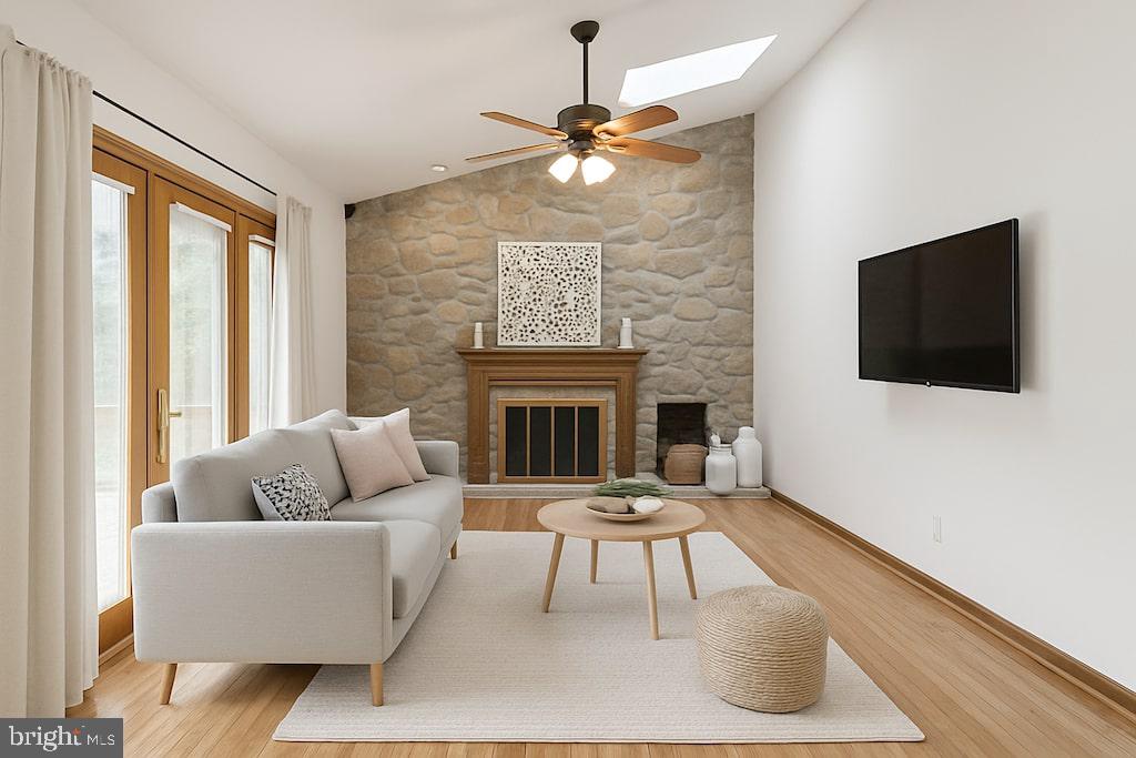 WHITE CHIMNEYS - Residential