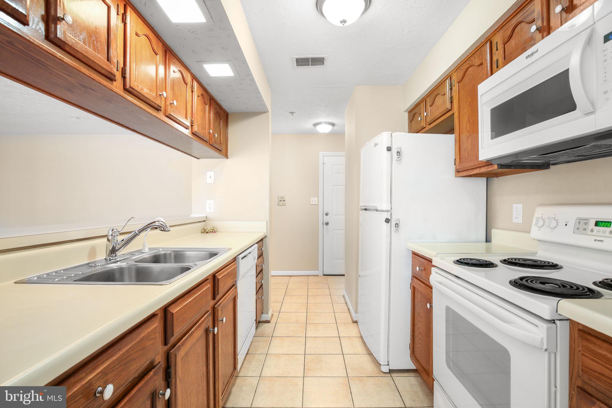 SHERBROOKE CONDO - Residential