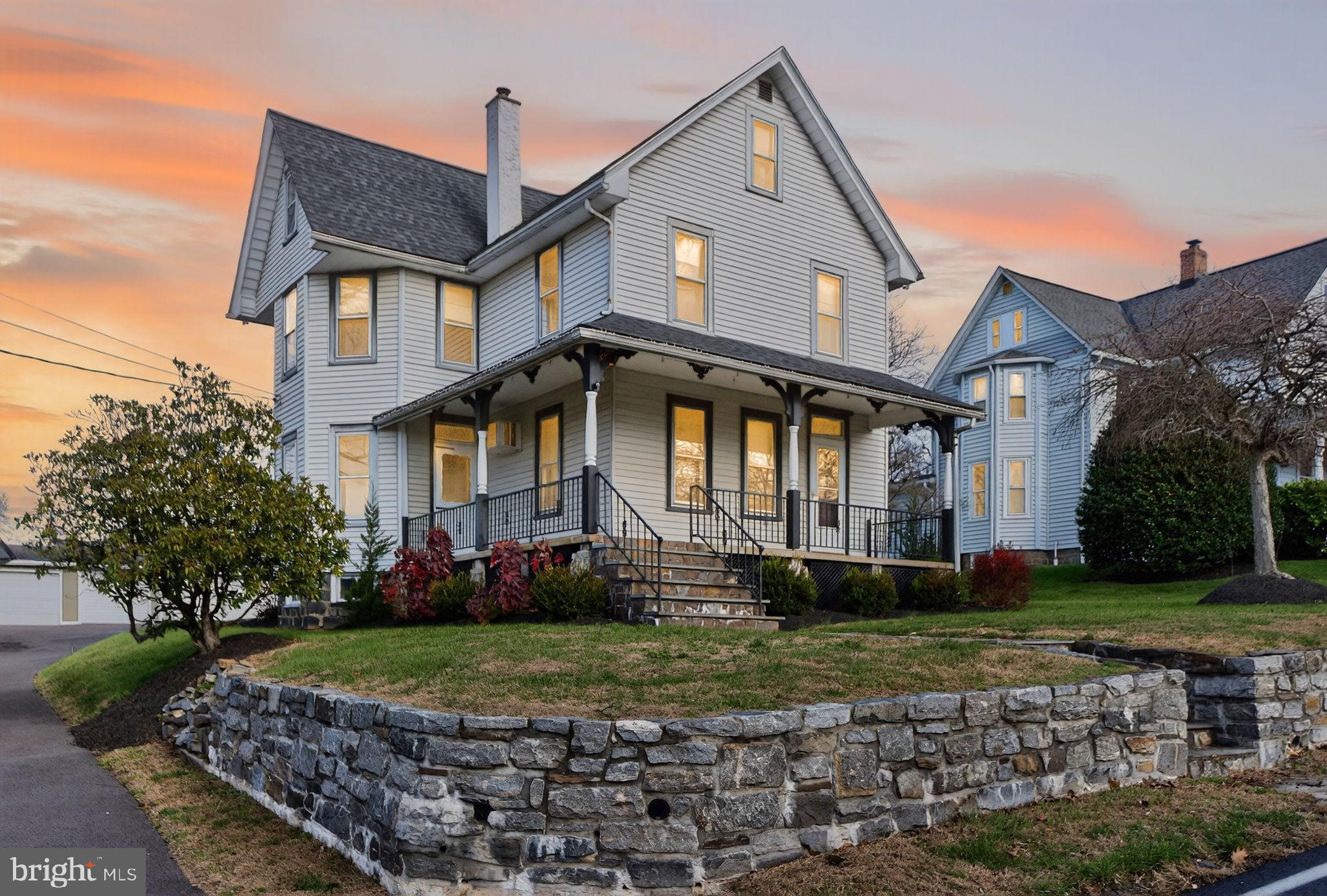 SHELLY - Residential