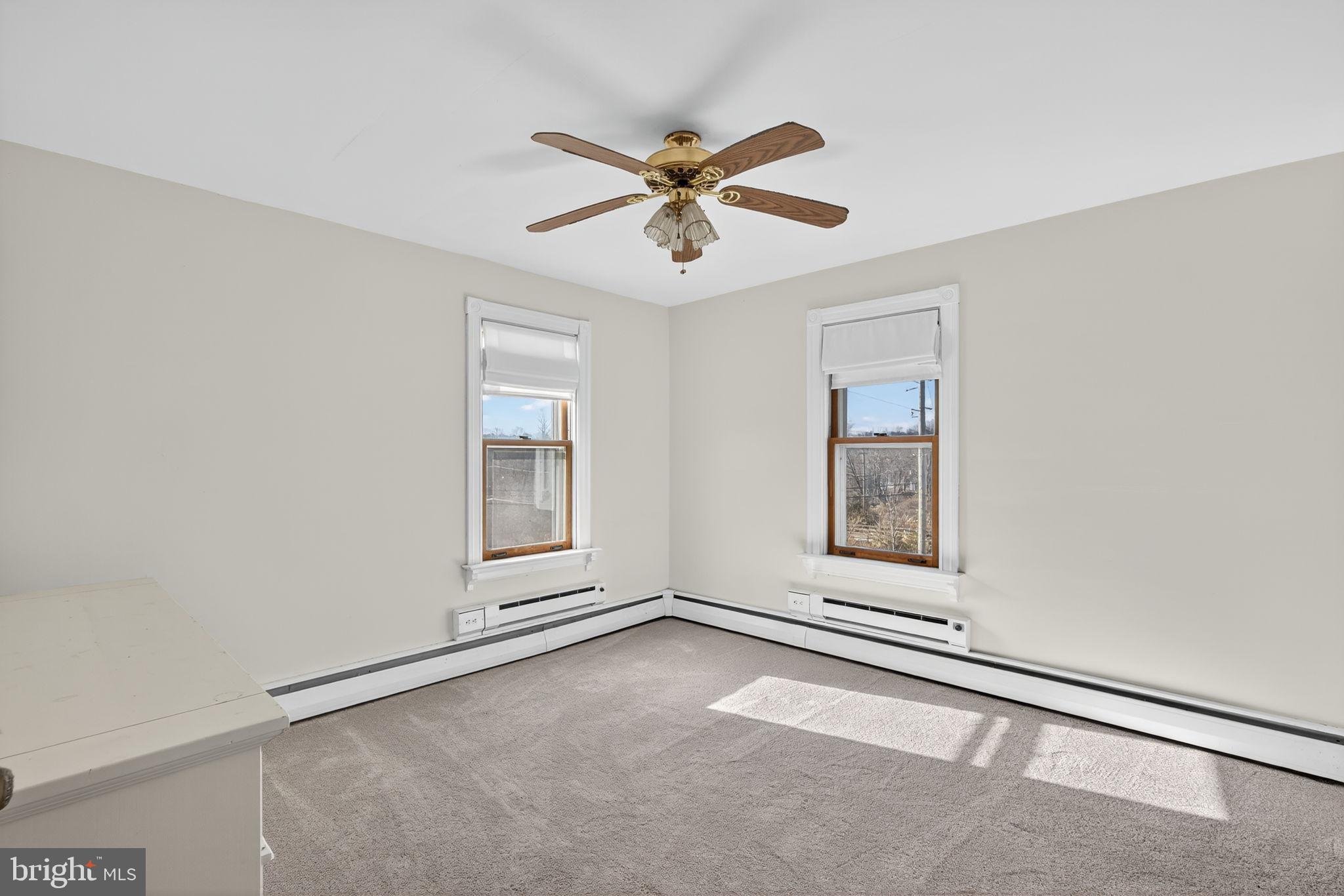 SHELLY - Residential