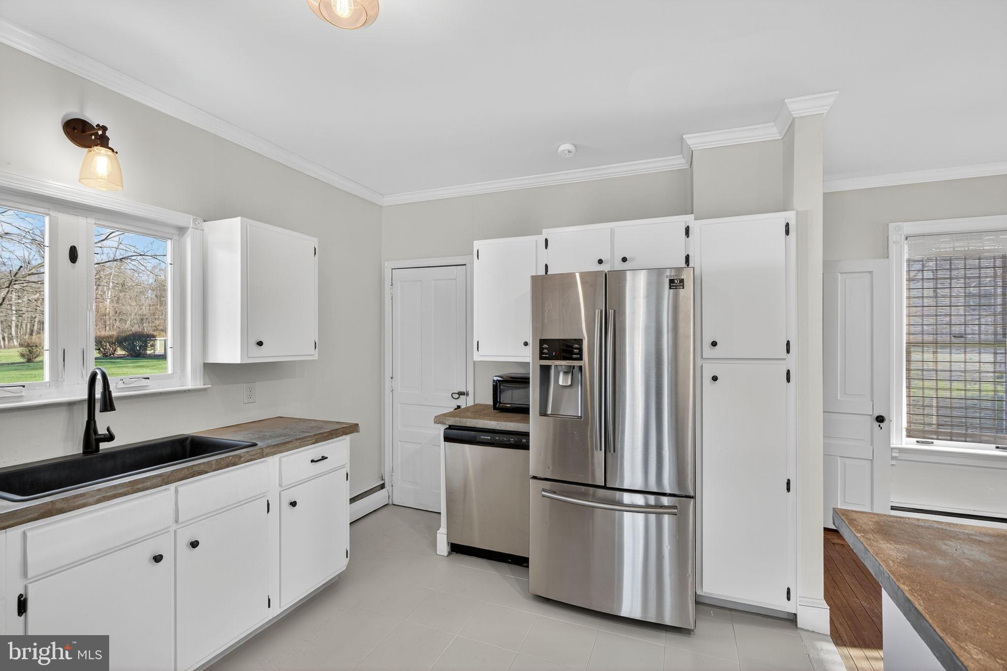 SHELLY - Residential