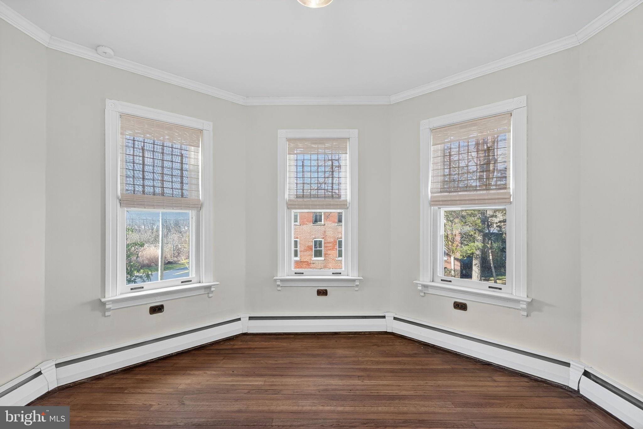 SHELLY - Residential