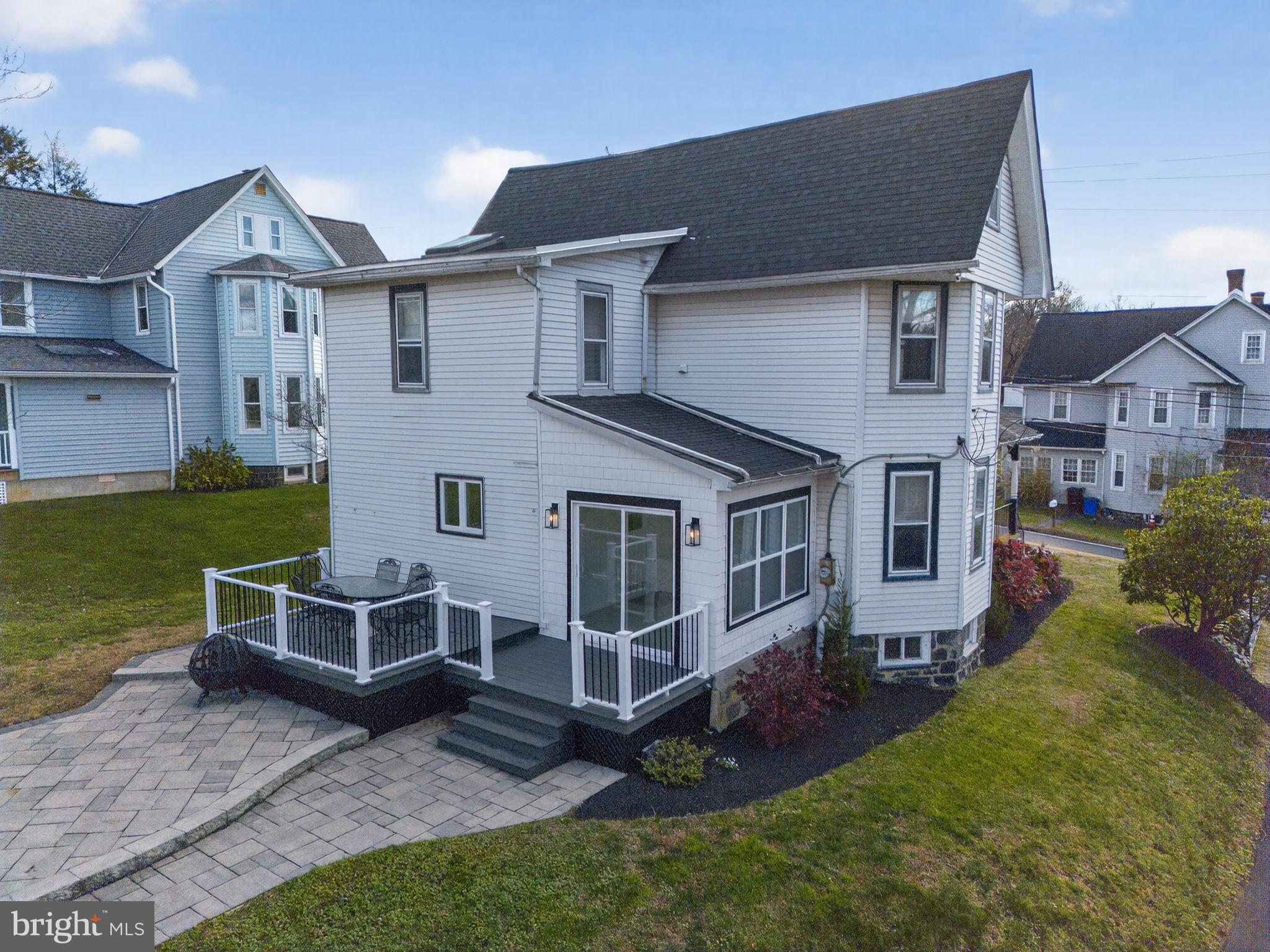 SHELLY - Residential