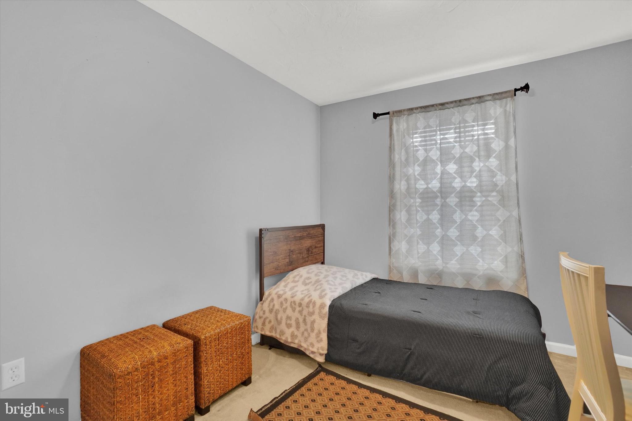 IVY GREENS CONDOMINIUMS - Residential