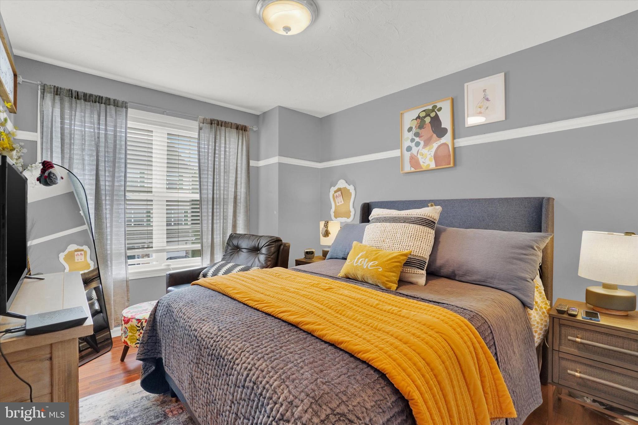 IVY GREENS CONDOMINIUMS - Residential