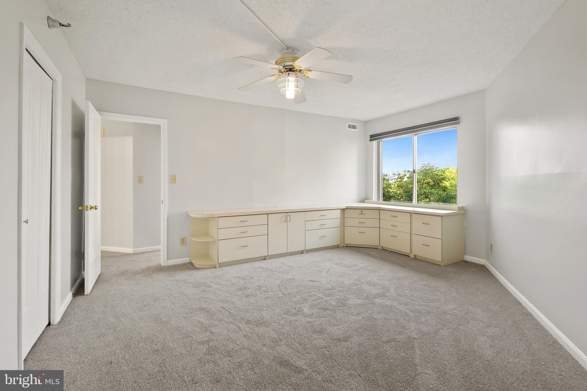 THE FALLSWOOD - Residential Lease