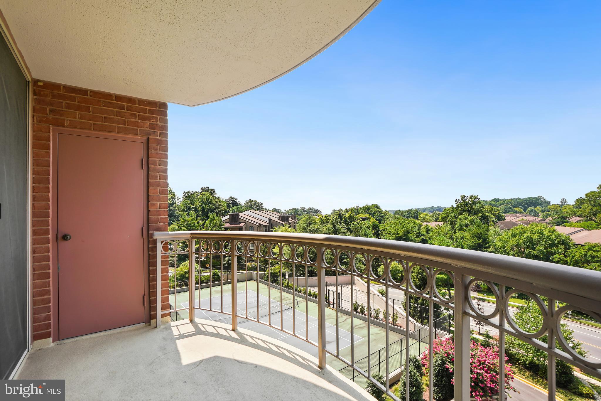 THE FALLSWOOD - Residential Lease