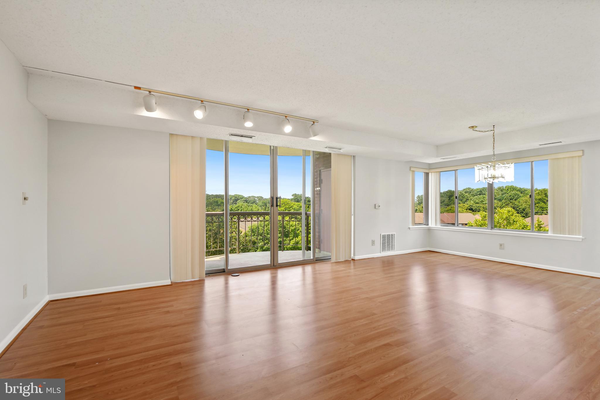 THE FALLSWOOD - Residential Lease