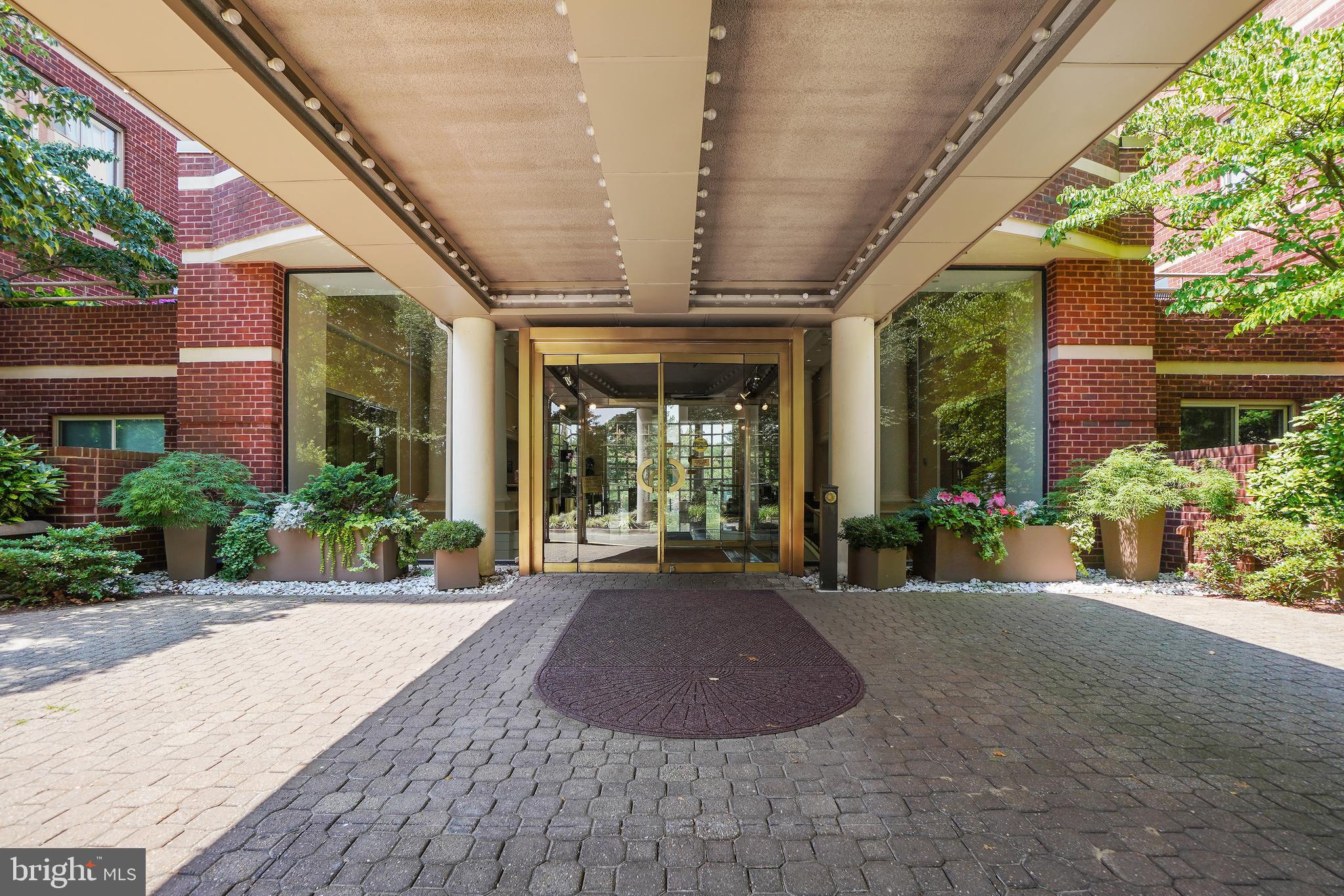 THE FALLSWOOD - Residential Lease