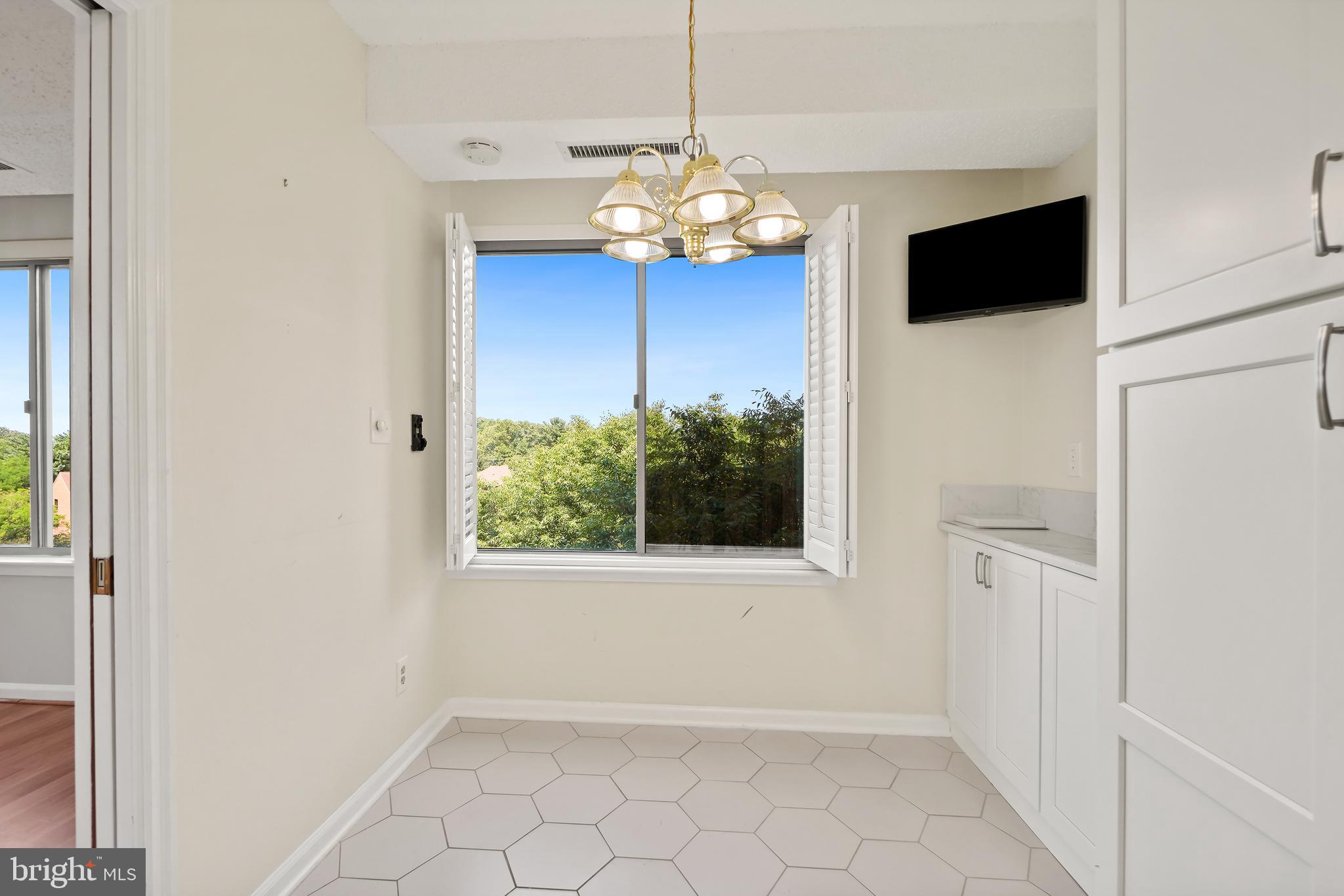 THE FALLSWOOD - Residential Lease