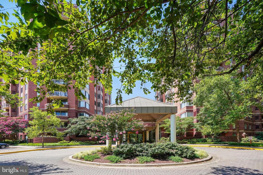 Welcome to 5800 Nicholson Lane #603! This freshly painted unit is equipped with an updated kitchen, plenty of storage space, and a balcony overlooking the tennis courts. The spacious owner's suite has an en-suite bathroom and ample closet space. The second bedroom has been converted to an office with built-ins. Enjoy 24-hour concierge/front desk as well as all the amenities that the building has to offer including a pool, fitness area, tennis courts, a library, and more. Located just minutes from shops, restaurants, and the metro make this your perfect home.