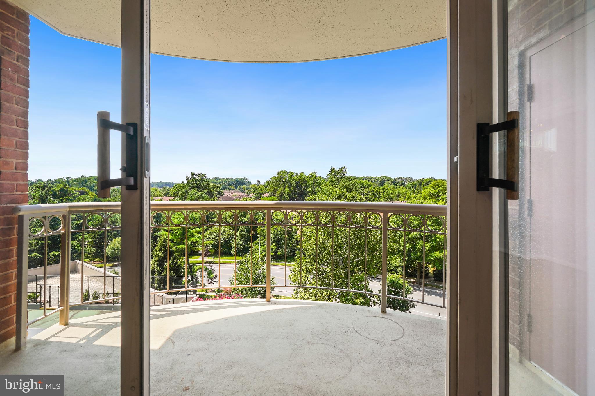 THE FALLSWOOD - Residential Lease